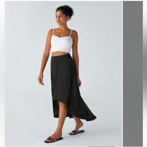 Large Halara High-Waisted High Low Black Maxi 2-in-1 Flowy Flare Skirt Shorts